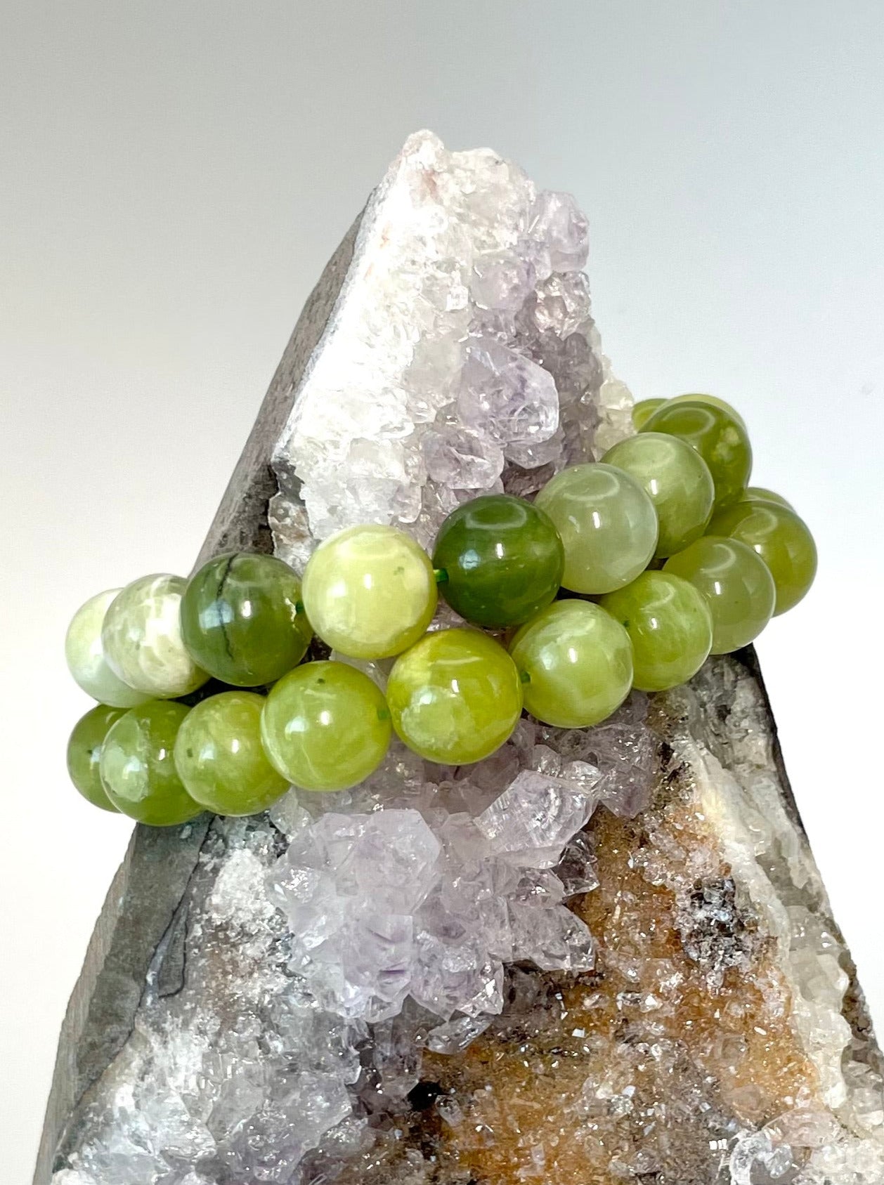 Grape (Green) Serpentine Bracelet